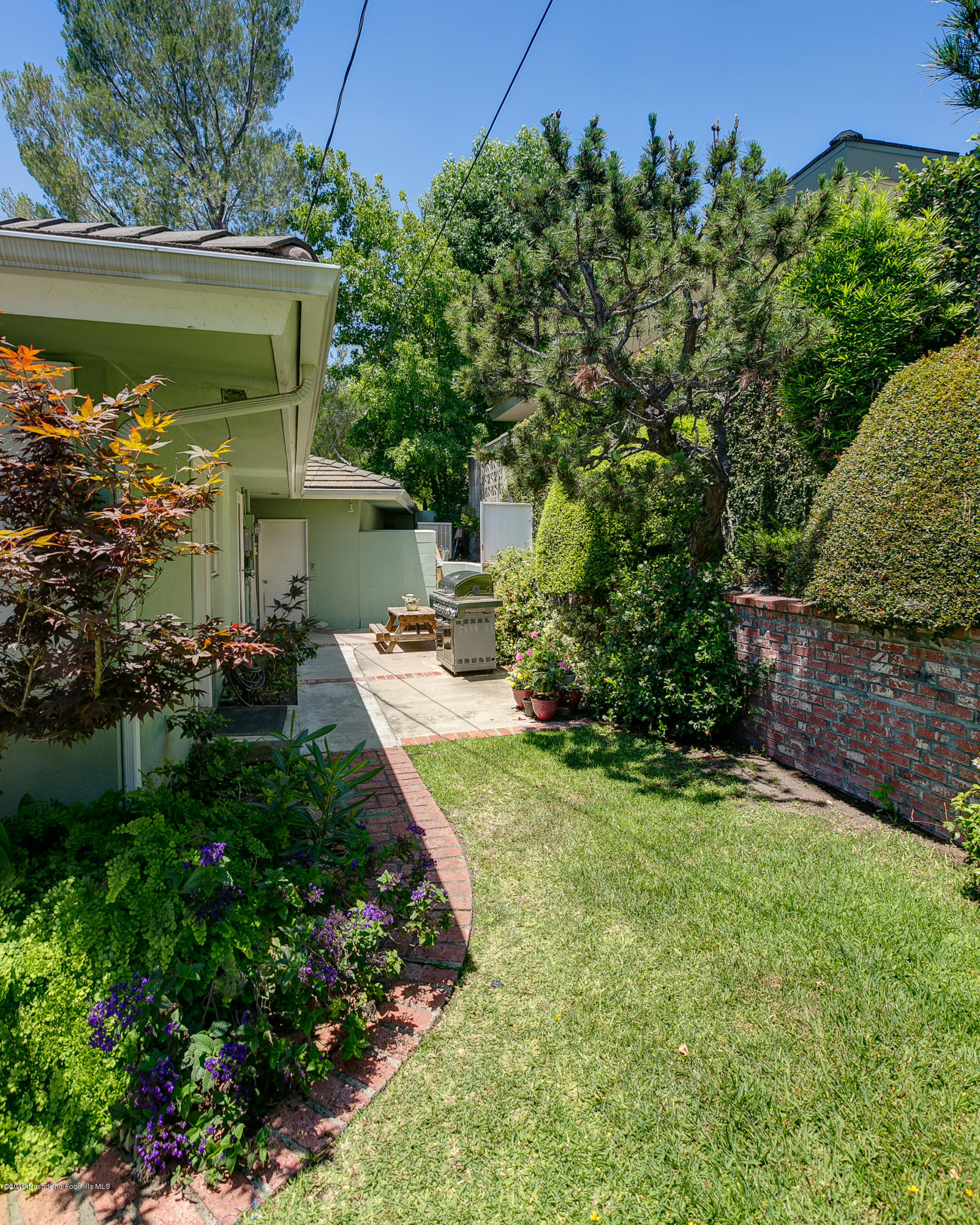 2016 Canyon Road Arcadia, CA 91006 - Photo 25 of 27 2016CanyonRd-26_HIGHRES