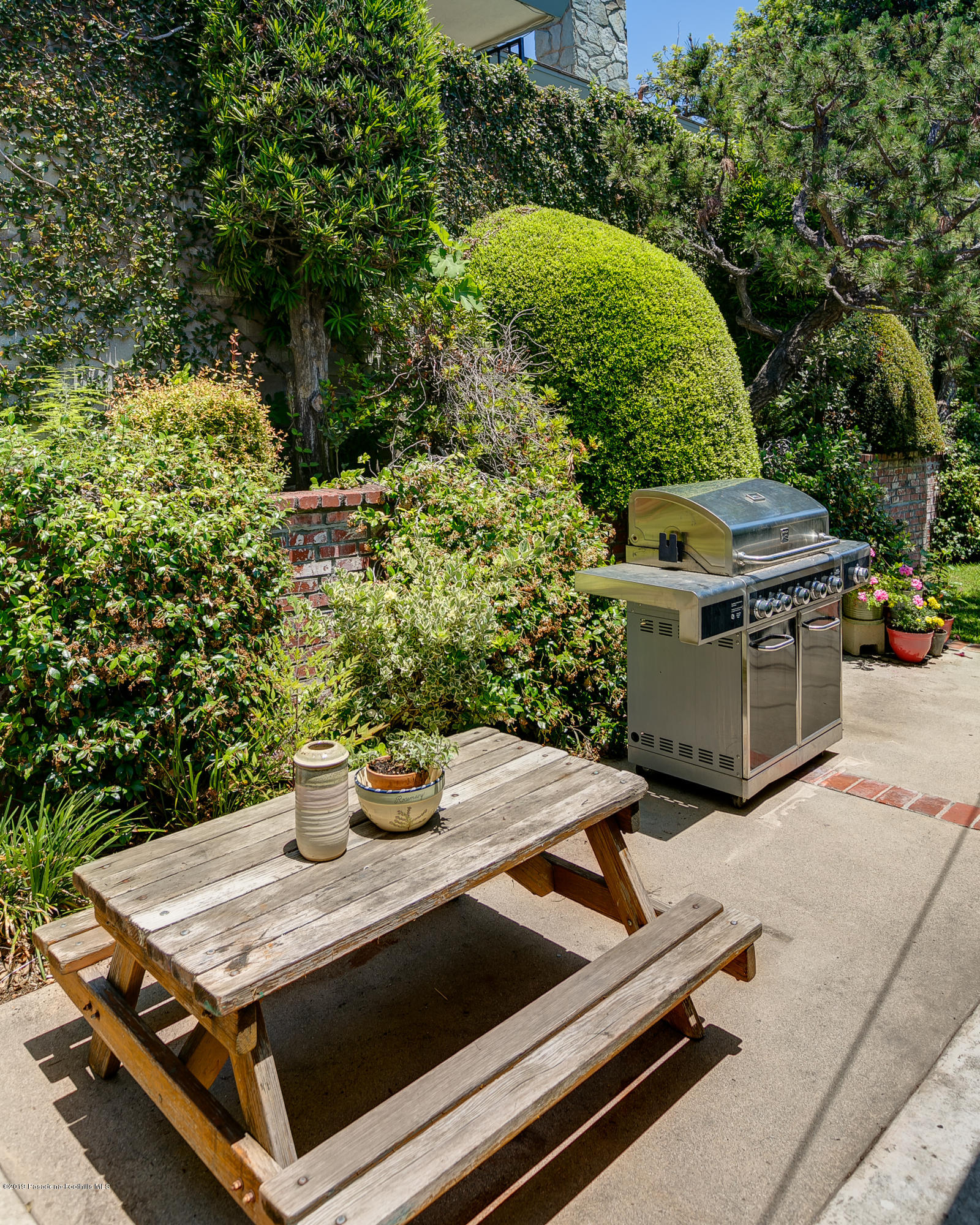 2016 Canyon Road Arcadia, CA 91006 - Photo 26 of 27 2016CanyonRd-27_HIGHRES