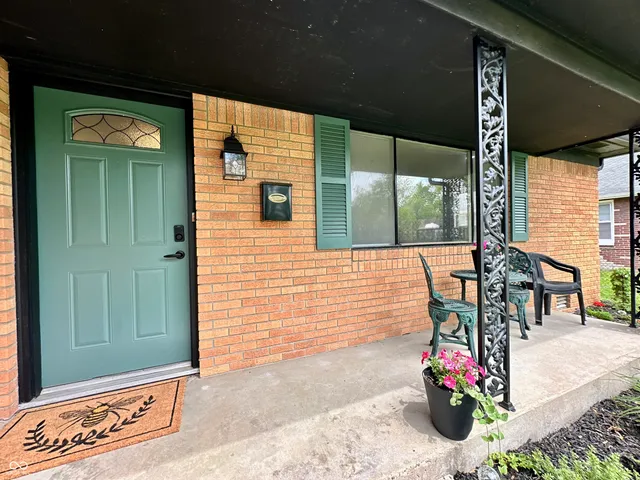 $289,900 | 100 Lincoln Street, Plainfield, IN 46168