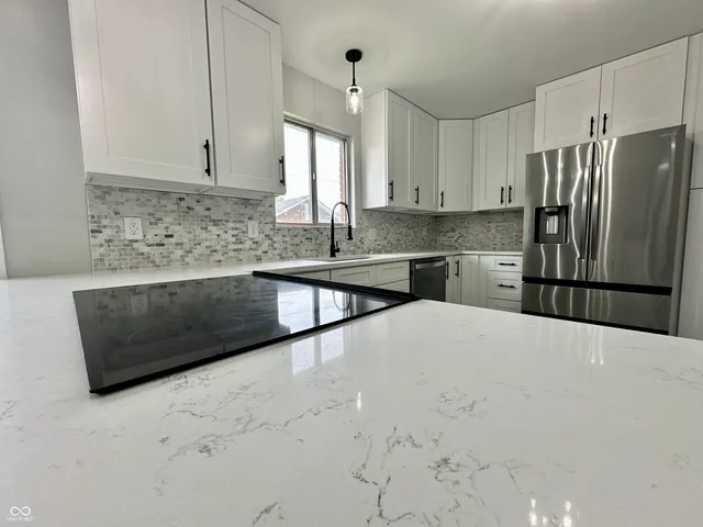 $289,900 | 100 Lincoln Street, Plainfield, IN 46168