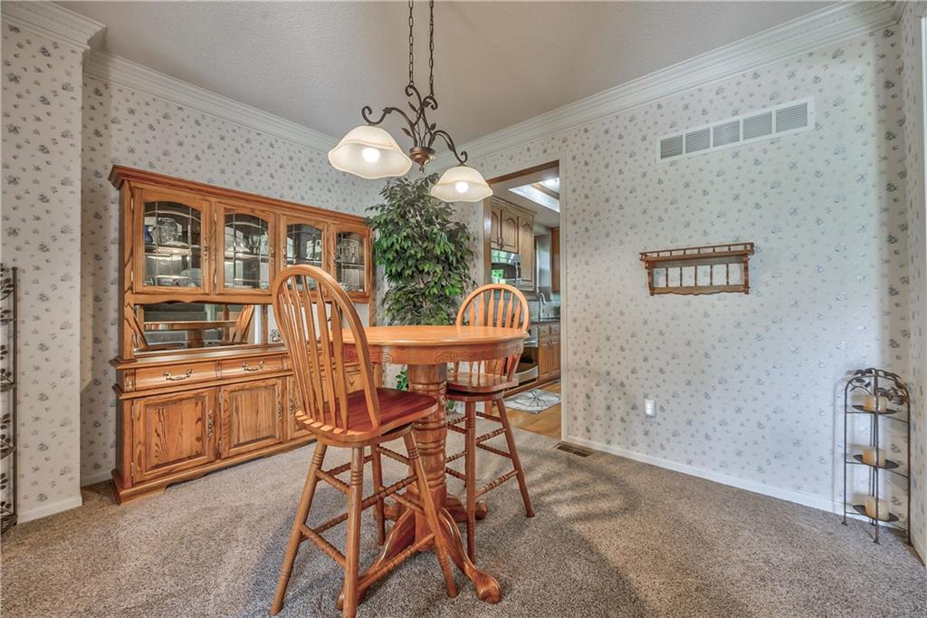 21600 South Lackman Road Spring Hill, KS 66083 - Photo 13 of 44