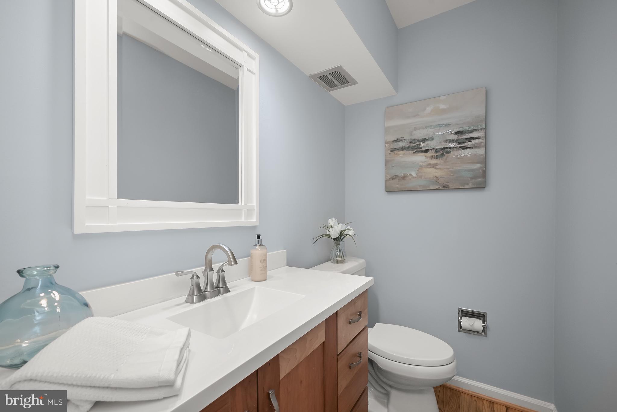 11832 Hunting Ridge Court Potomac, MD 20854 - Photo 19 of 54 The Main Level Powder Room