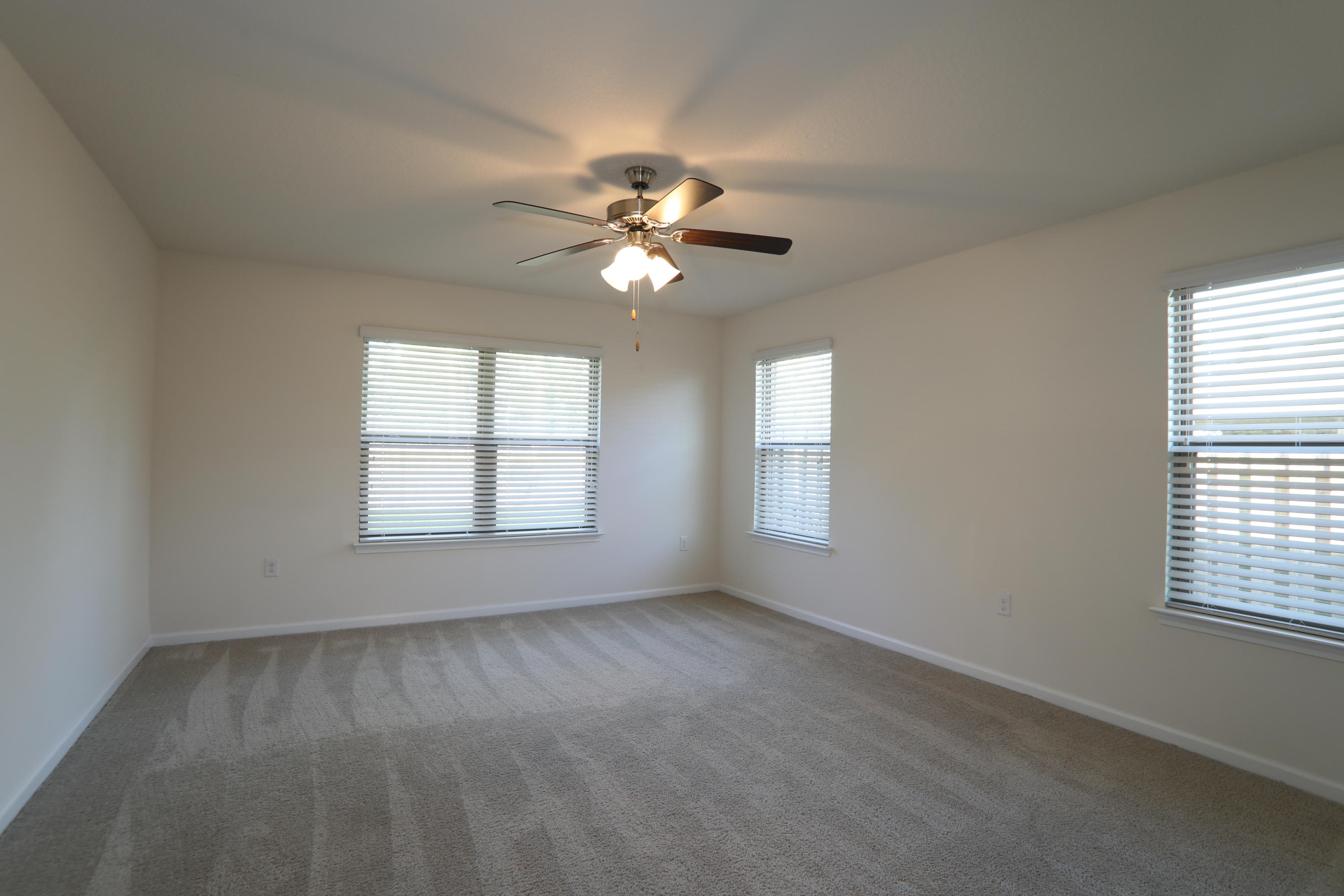348 Merlin Court Crestview, FL 32539 - Photo 11 of 17 151A0394