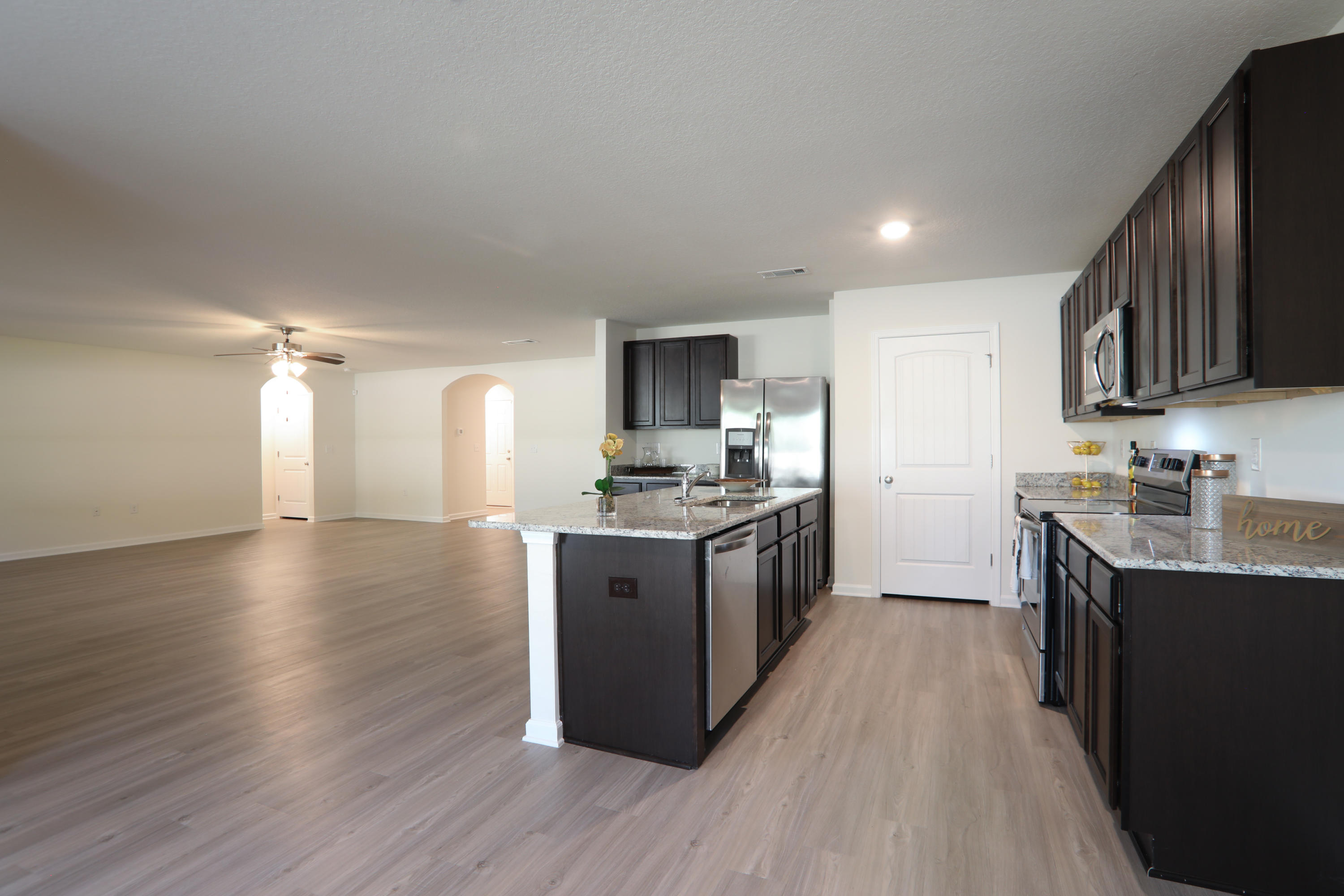 348 Merlin Court Crestview, FL 32539 - Photo 4 of 17 151A0351