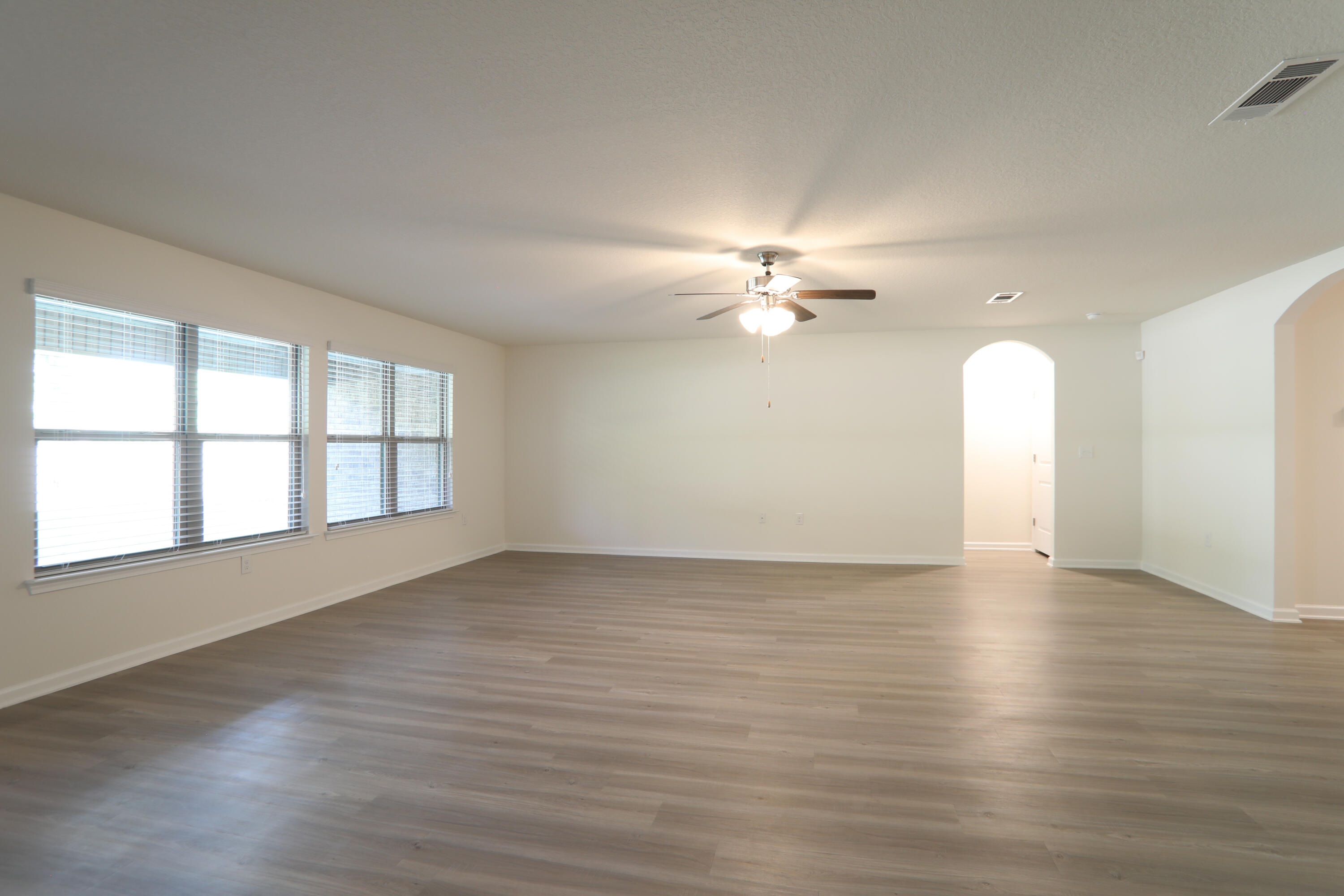 348 Merlin Court Crestview, FL 32539 - Photo 5 of 17 151A0383