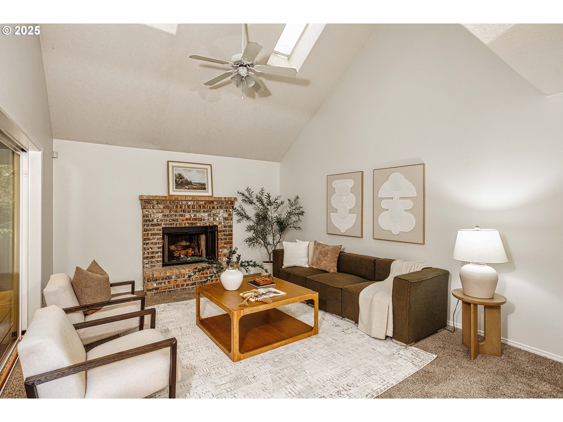 11544 Southeast Highland Loop Clackamas, OR 97015 - Photo 13 of 34 Family Room