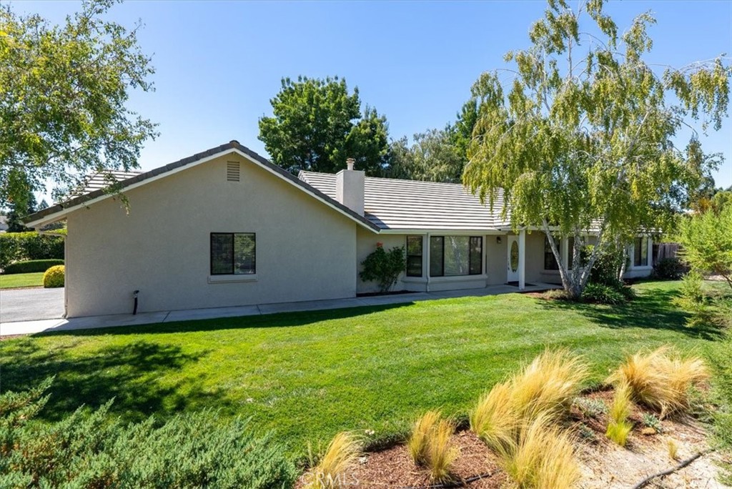 110 Pendleton Lane Templeton, CA 93465 - Photo 4 of 45