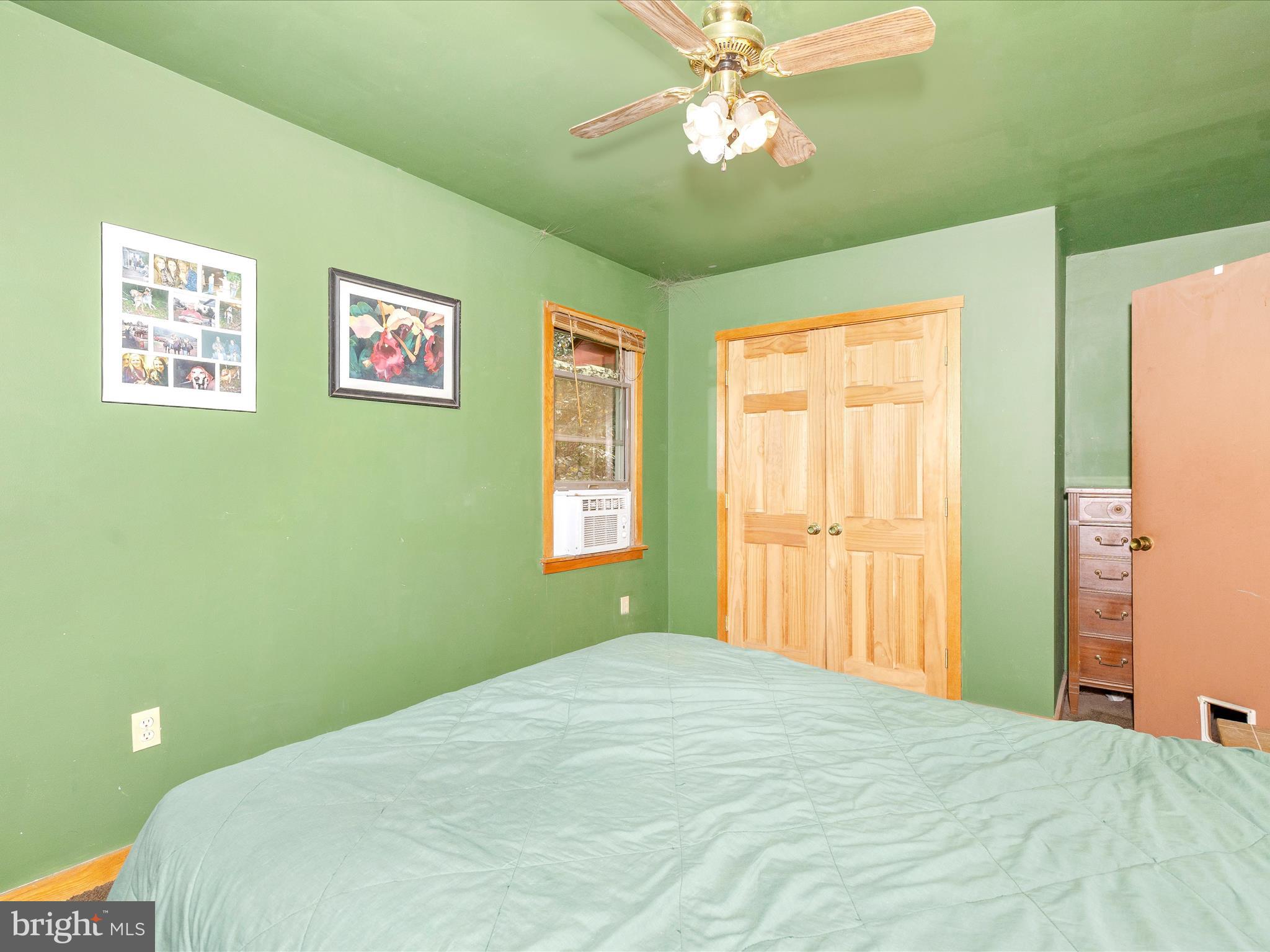 11220 Putman Road Thurmont, MD 21788 - Photo 18 of 52 Primary Bedroom