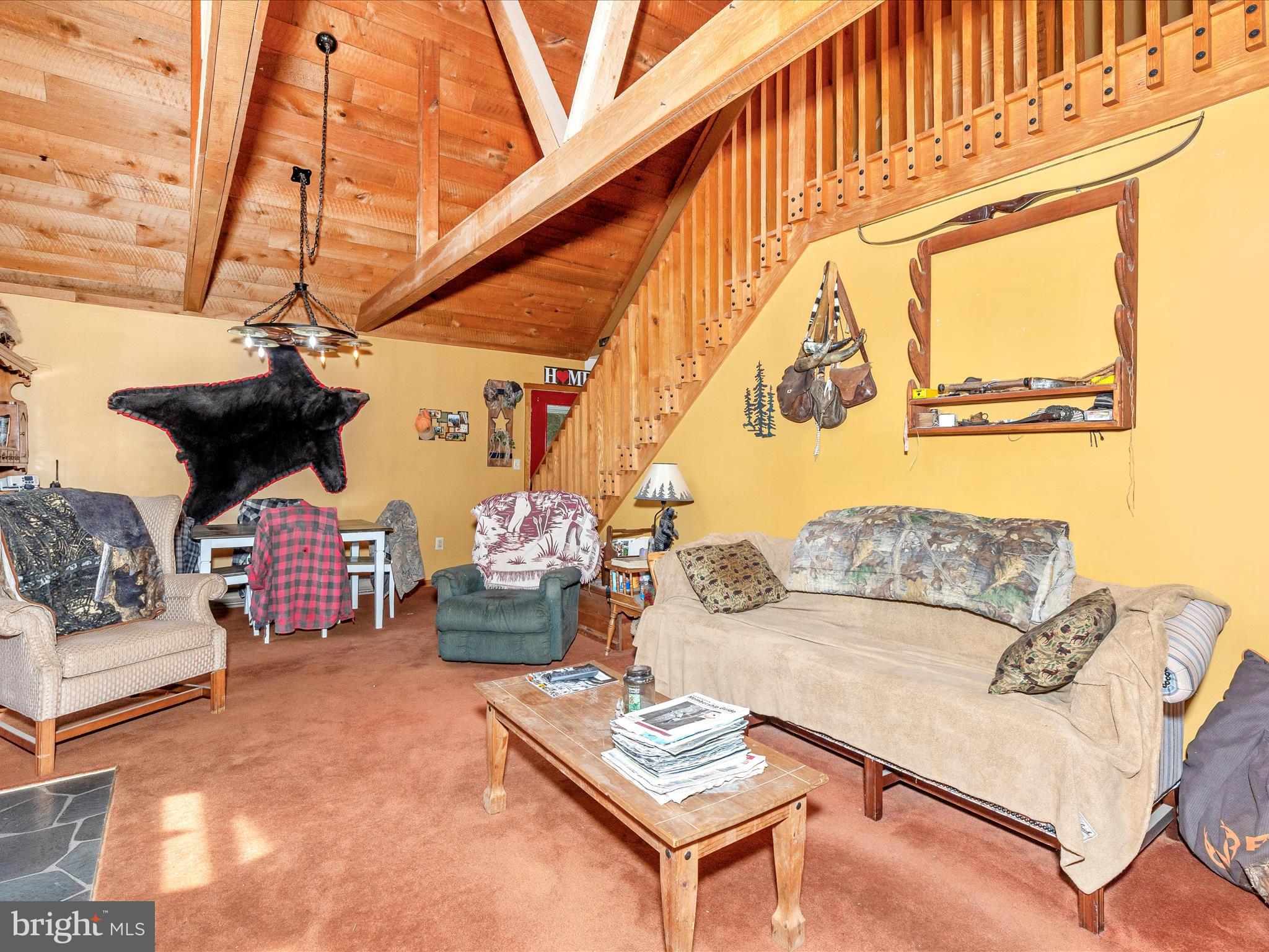 11220 Putman Road Thurmont, MD 21788 - Photo 6 of 52 Living Room