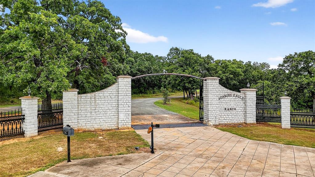 2887 Liberty Road Gordonville, TX 76245 - Photo 8 of 40 a view of outdoor space and yard