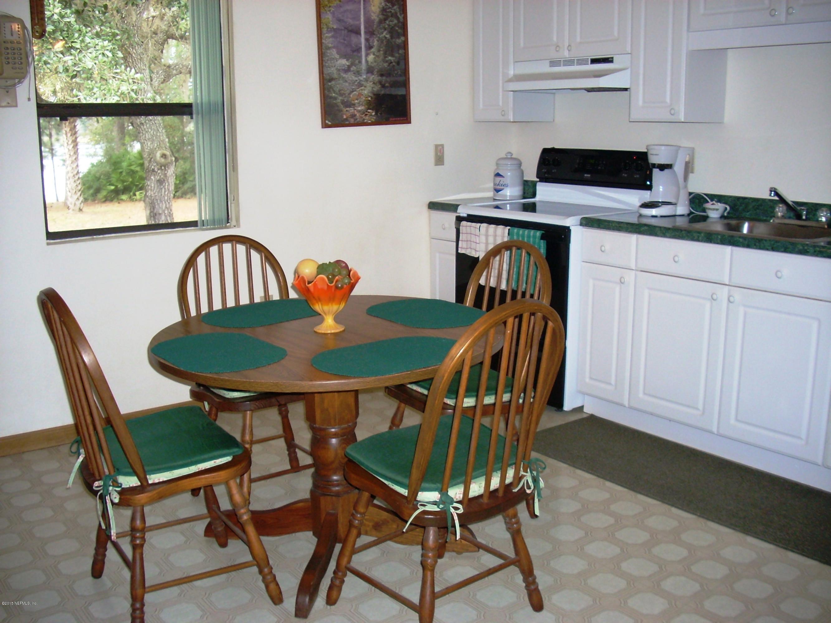 292 Byrd Road Crescent City, FL 32112 - Photo 8 of 22 dining area