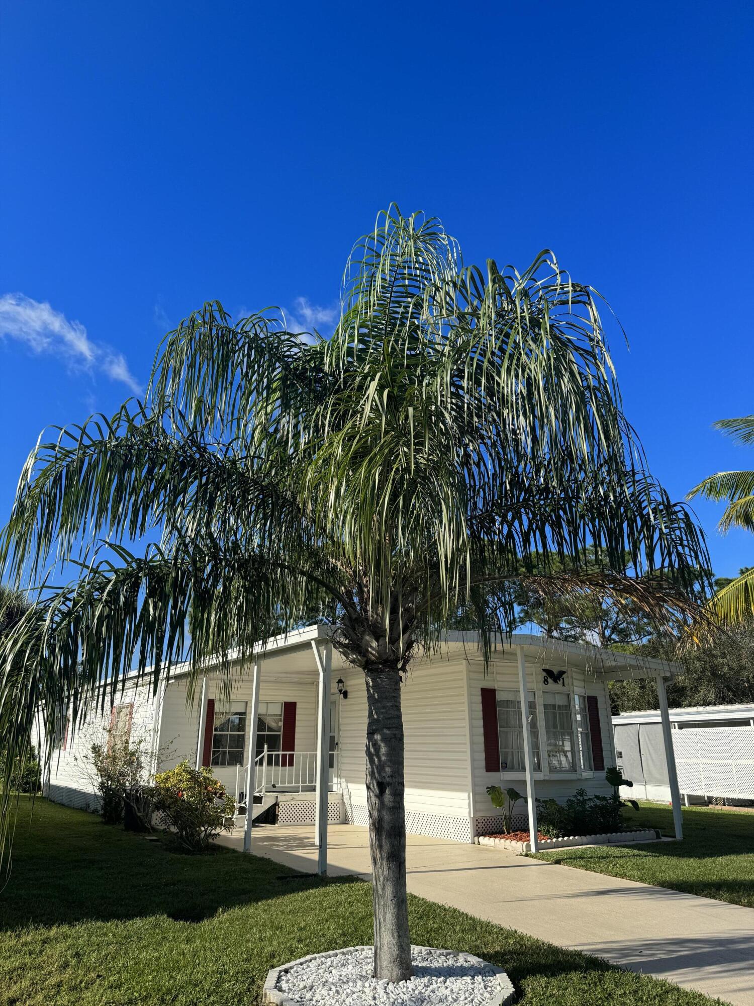 81 Camino Del Rio Port St. Lucie, FL 34952 - Photo 3 of 20 IMG_2450