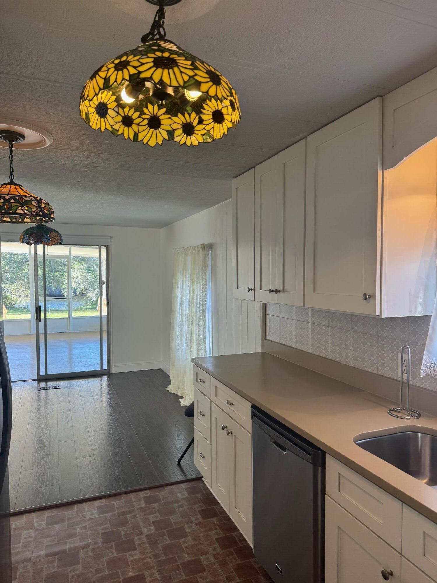 81 Camino Del Rio Port St. Lucie, FL 34952 - Photo 5 of 20 IMG_2470