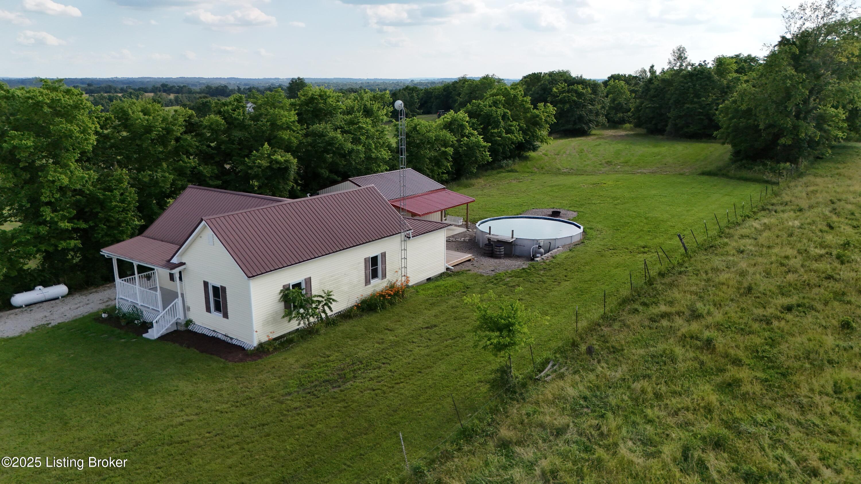6099 Bloomfield Road Springfield, KY 40069 - Photo 5 of 25 dji_fly_20250620_181636_0244_17504571437