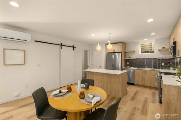 $669,000 | 3916 South Juneau Street, Seattle, WA 98118