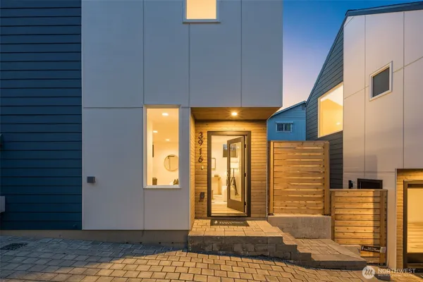 $669,000 | 3916 South Juneau Street, Seattle, WA 98118