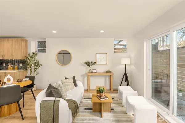 $669,000 | 3916 South Juneau Street, Seattle, WA 98118