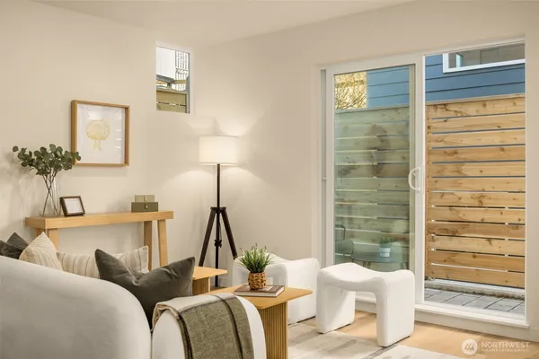 $669,000 | 3916 South Juneau Street, Seattle, WA 98118