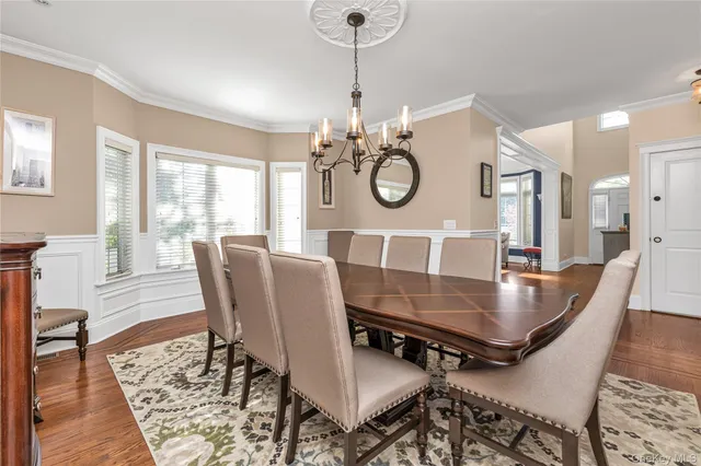 $1,388,000 | 115 Lincoln Avenue, Rockville Centre, NY 11570