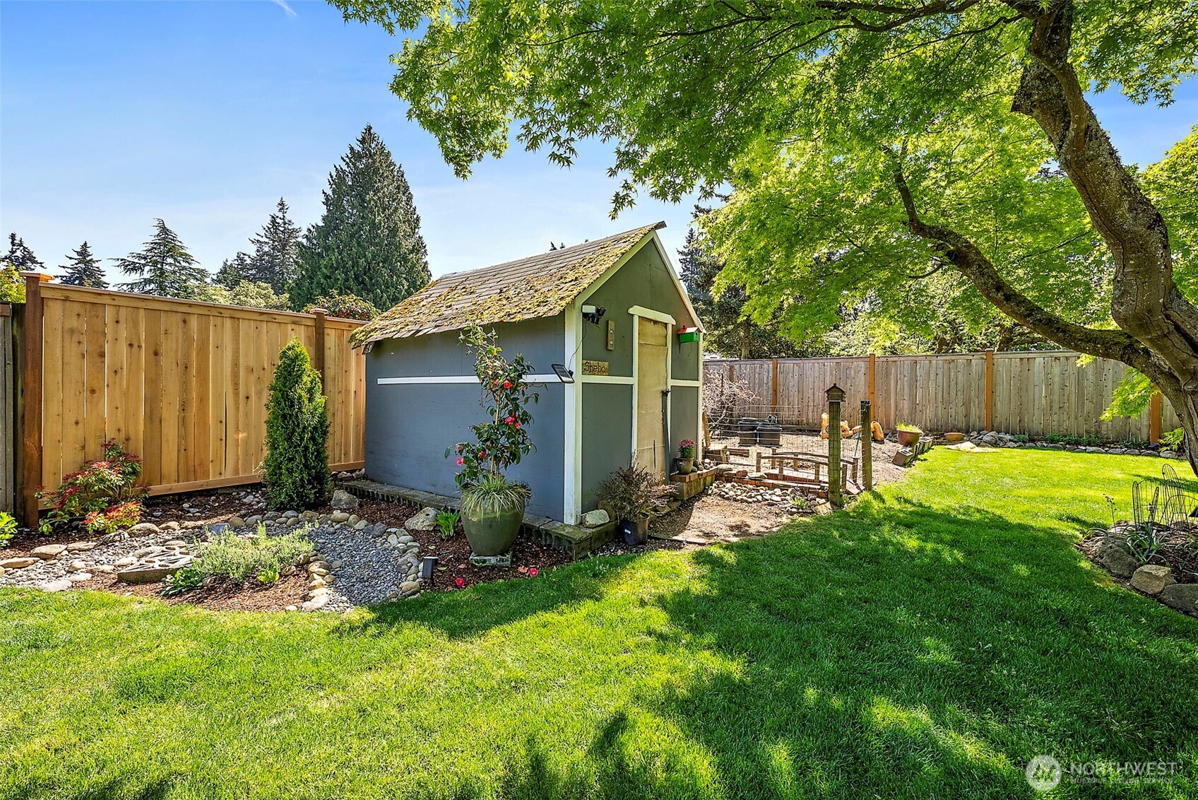 30022 6th Avenue Southwest Federal Way, WA 98023 - Photo 34 of 40