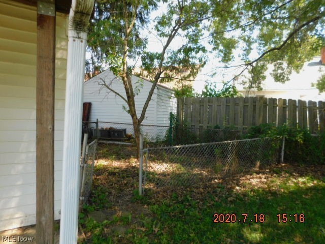 29968 Regent Road Wickliffe, OH 44092 - Photo 6 of 33 Gallery Image 6