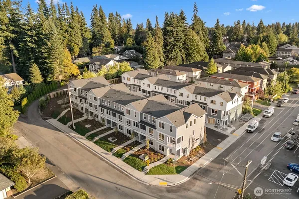 $524,990 | 7027 Rainier Drive, Unit G, Everett, WA 98203
