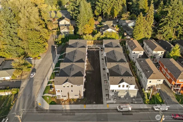 $534,990 | 7027 Rainier Drive, Unit G, Everett, WA 98203