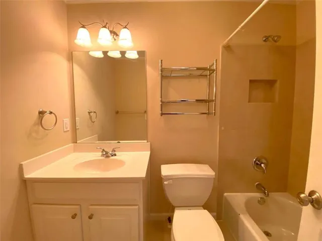 $600,000 | 4517 Meadow Vista Trail, Lithonia, GA 30038