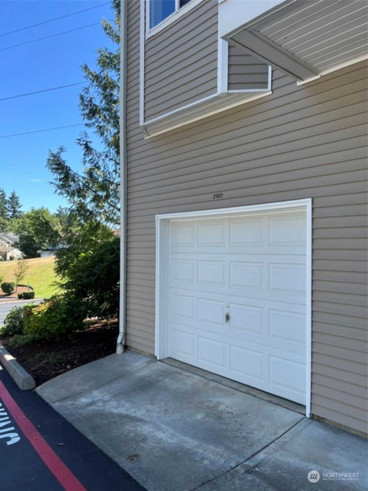 2807 Southeast 8th Place, Unit 2103 Renton, WA 98058 - Photo 11 of 16 Gallery Image 11