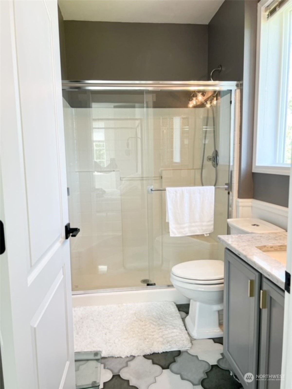 2807 Southeast 8th Place, Unit 2103 Renton, WA 98058 - Photo 6 of 16 Gallery Image 6
