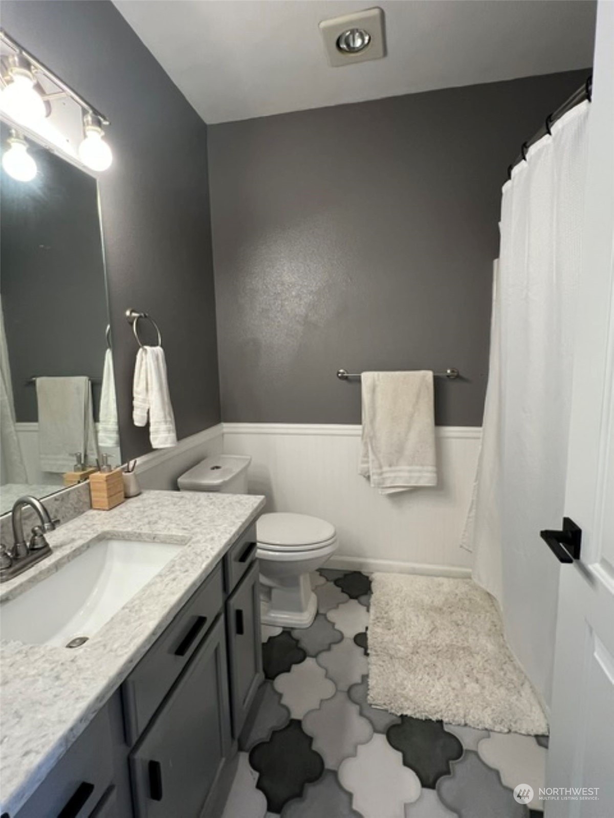 2807 Southeast 8th Place, Unit 2103 Renton, WA 98058 - Photo 8 of 16 Gallery Image 8