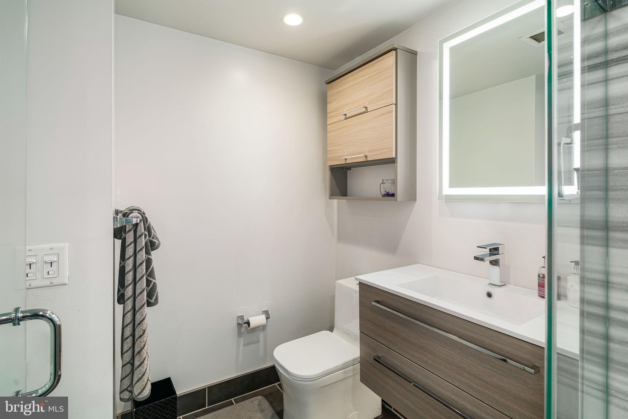 111 South 15th Street, Unit P306 Philadelphia, PA 19102 - Photo 25 of 35
