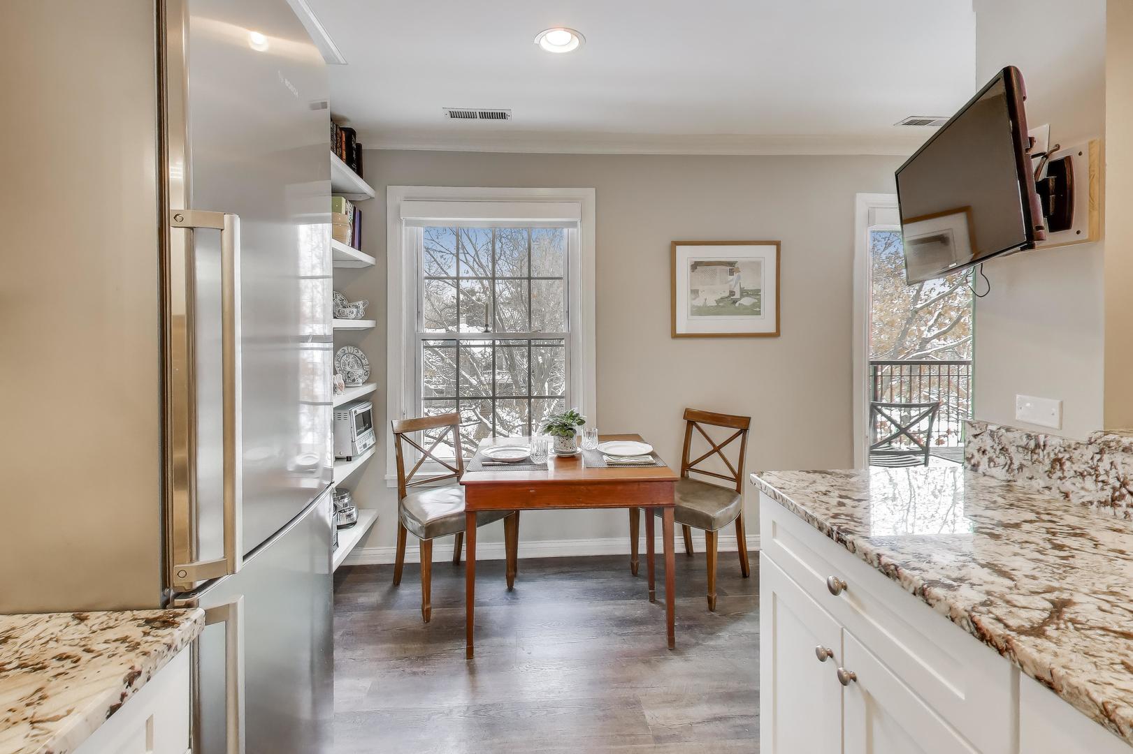 1730 Hinman Avenue, Unit 3A Evanston, IL 60201 - Photo 11 of 28