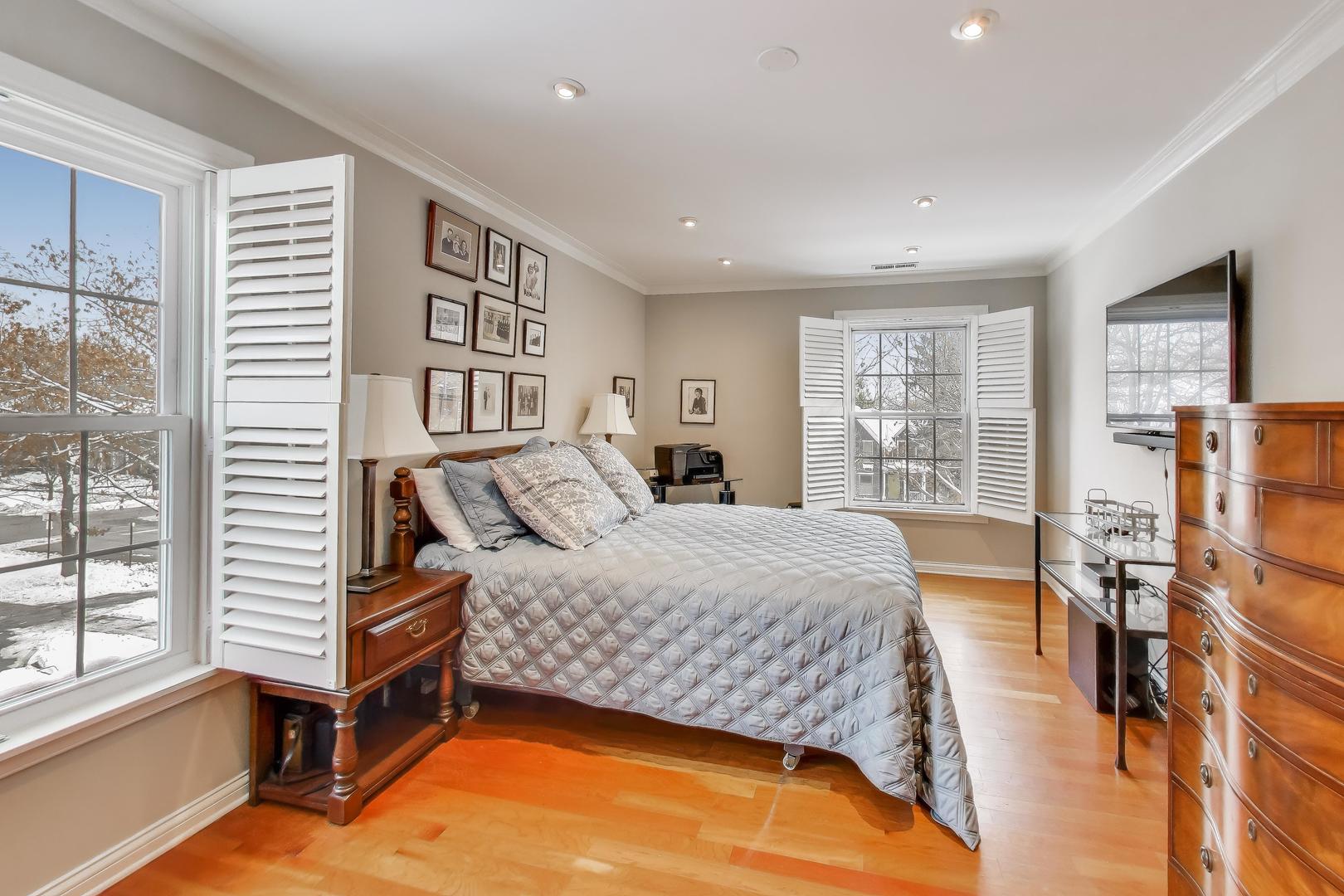 1730 Hinman Avenue, Unit 3A Evanston, IL 60201 - Photo 18 of 28