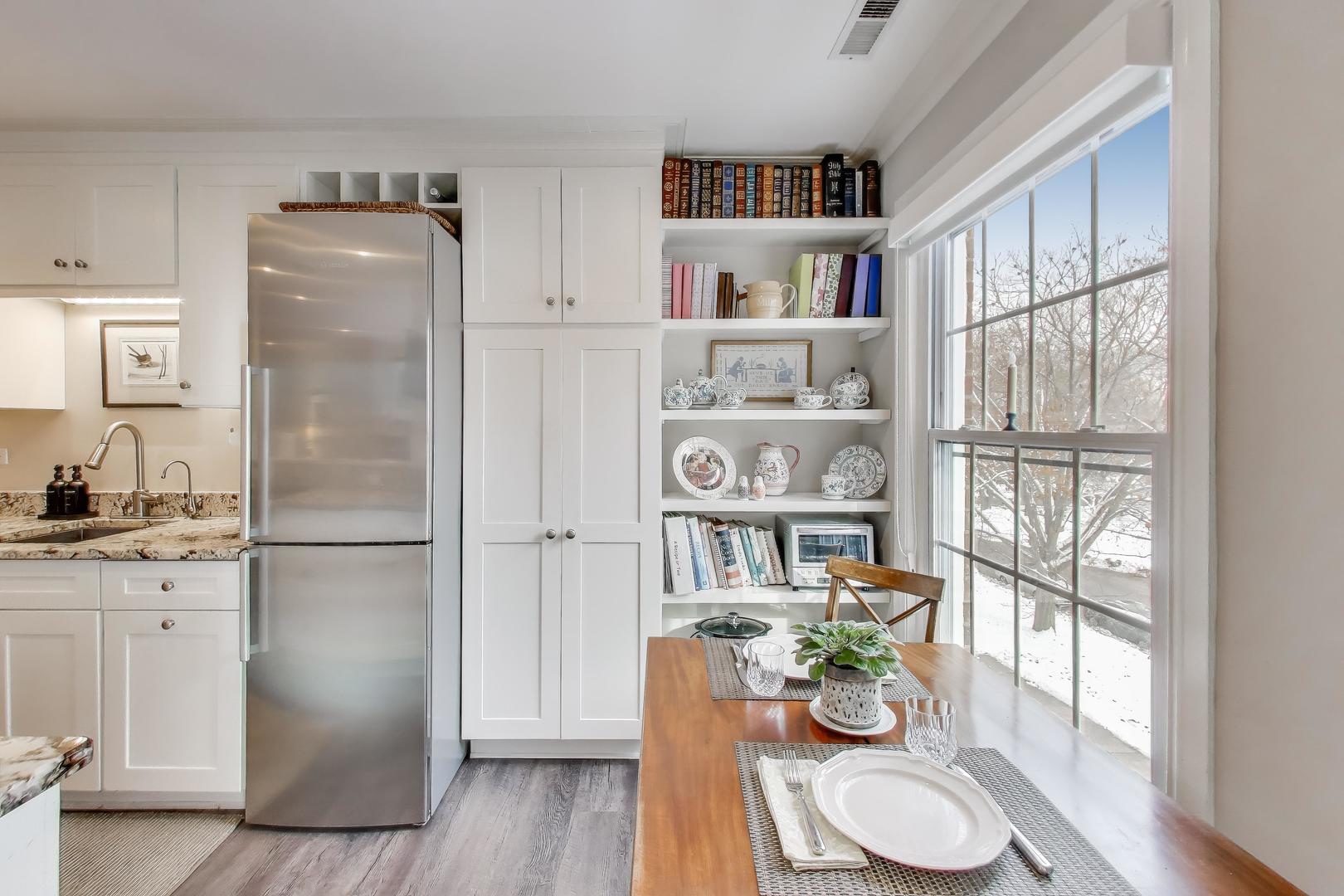 1730 Hinman Avenue, Unit 3A Evanston, IL 60201 - Photo 10 of 28