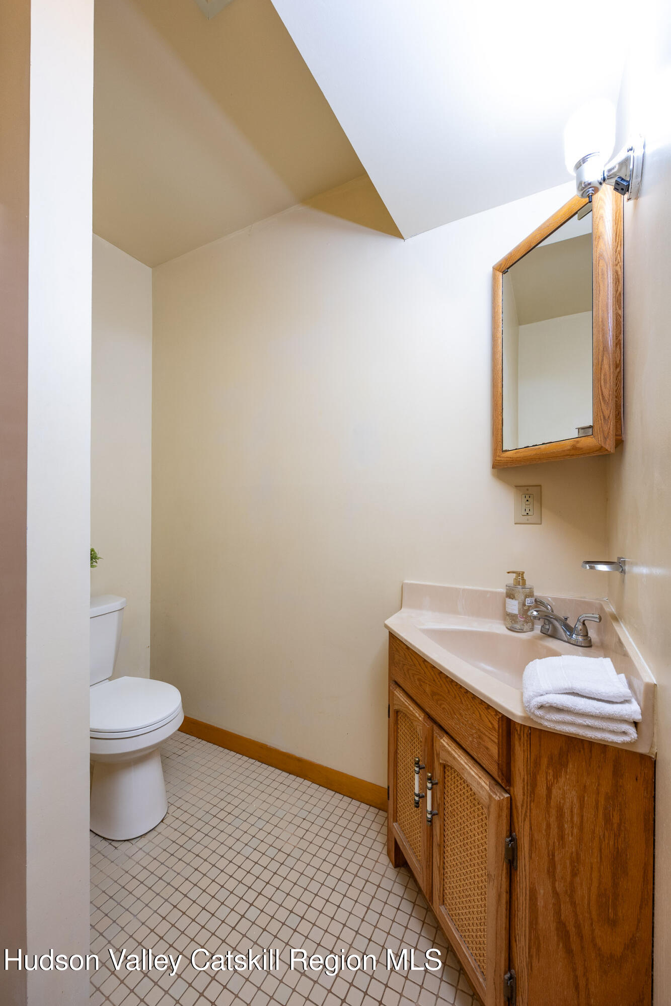 170 Macdaniel Road Woodstock, NY 12498 - Photo 15 of 31 a bathroom with a sink a toilet and mirror