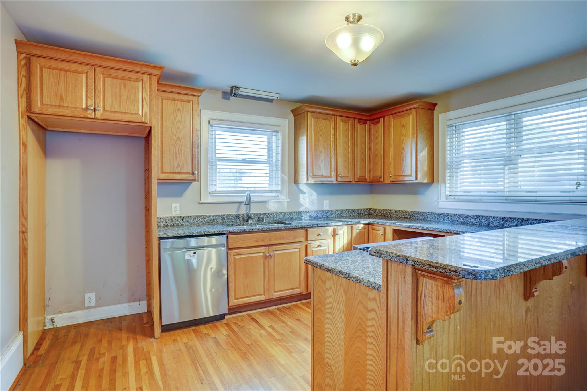 606 Jackson Street Kannapolis, NC 28083 - Photo 4 of 33