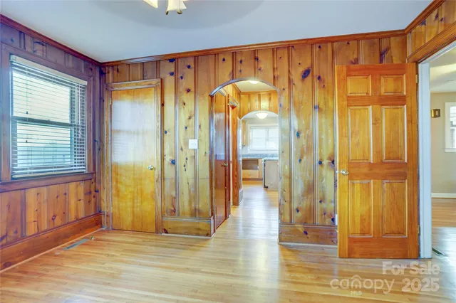 a view of front door with hallway