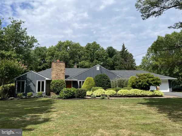 $839,000 | 14 Baldwin Street, Pennington, NJ 08534