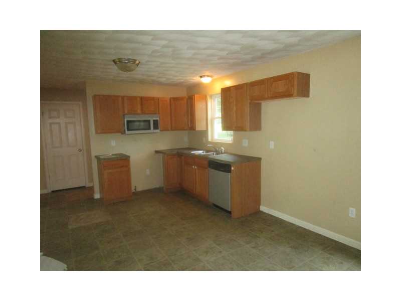 18 Scenic Way Exeter, RI 02822 - Photo 4 of 10 Kitchen.