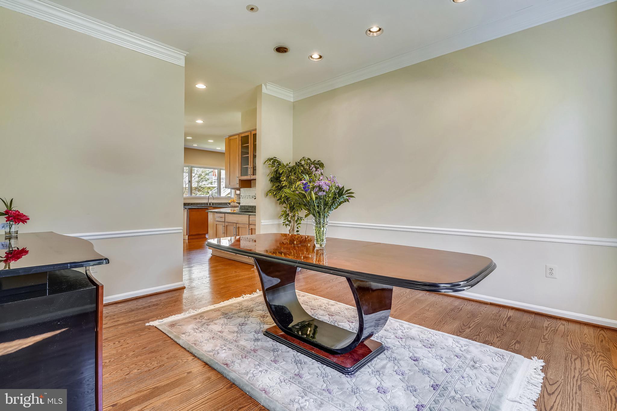 4409 Nuttall Road Fairfax, VA 22032 - Photo 12 of 80 Dining room conveniently located next to kitchen.