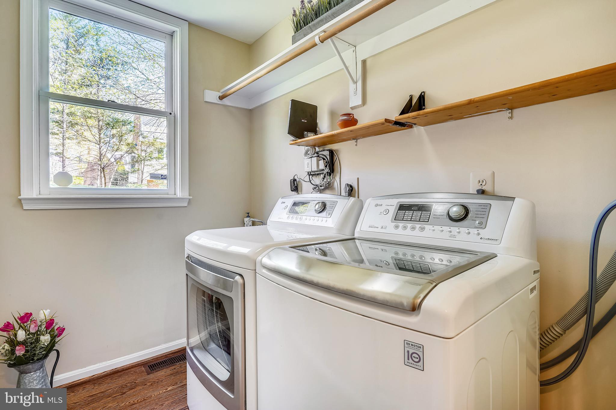 4409 Nuttall Road Fairfax, VA 22032 - Photo 27 of 80 Utility sink in laundry room on main level.