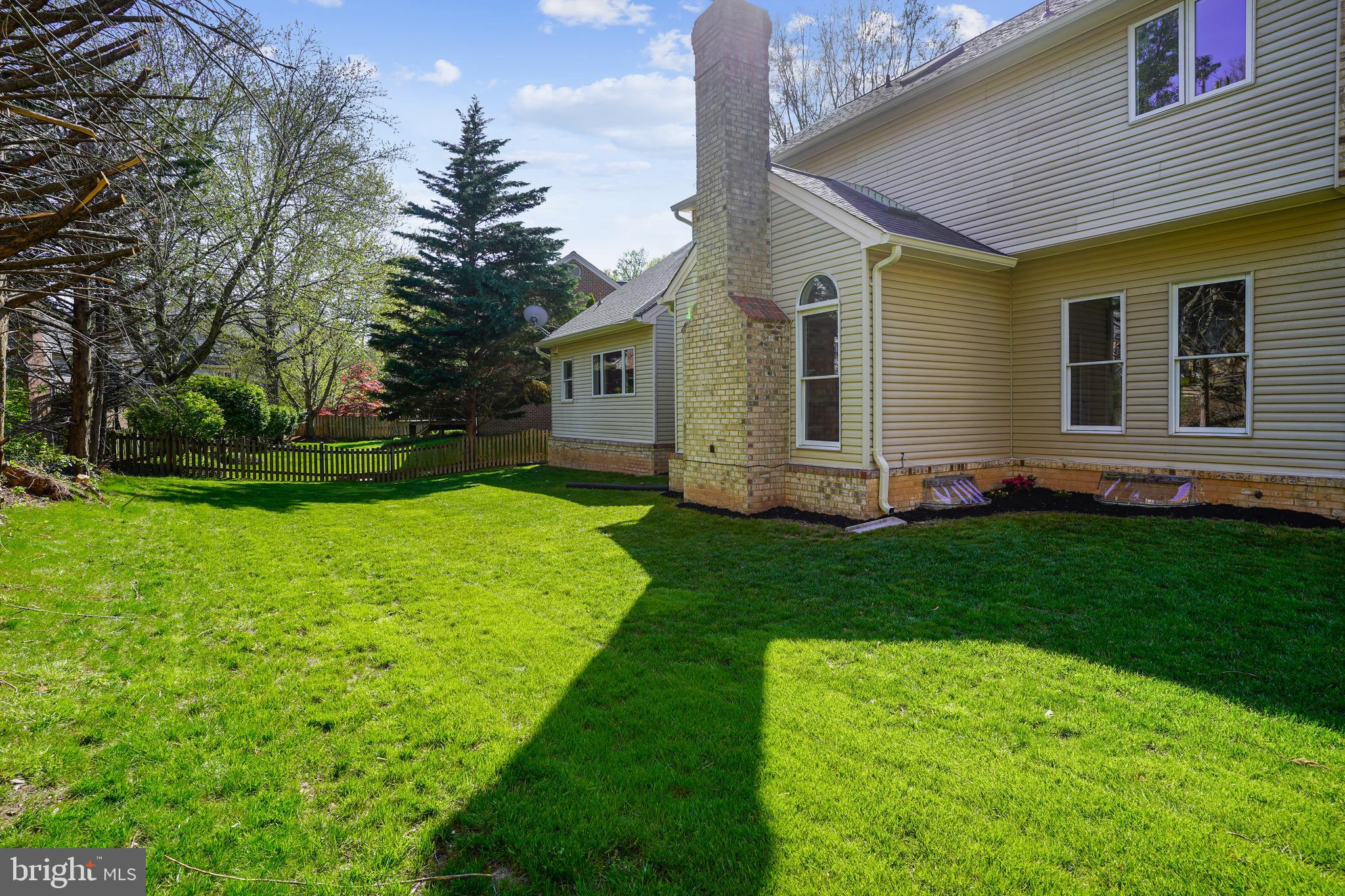 4409 Nuttall Road Fairfax, VA 22032 - Photo 58 of 80 Plenty of room to play.