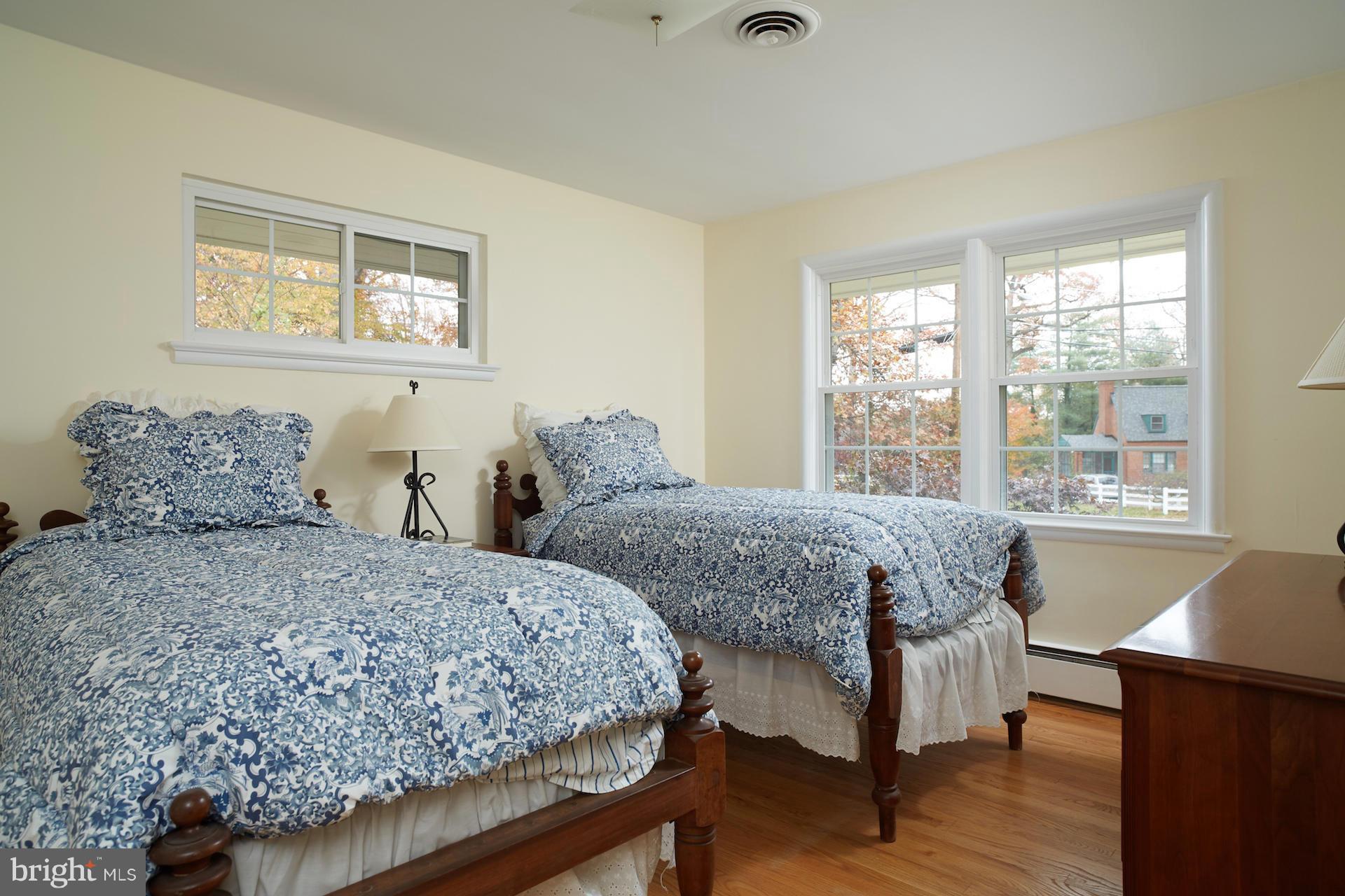 10432 Rodney Road Silver Spring, MD 20903 - Photo 14 of 26 Bedroom