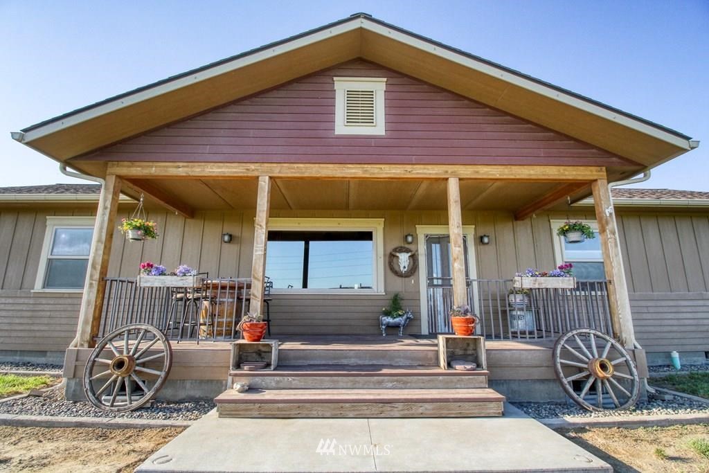 108 Larrabee Road Touchet, WA 99360 - Photo 1 of 36