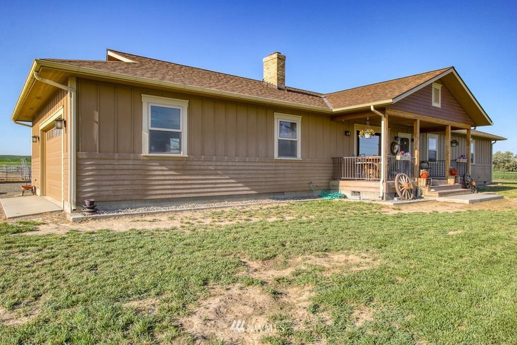 108 Larrabee Road Touchet, WA 99360 - Photo 2 of 36