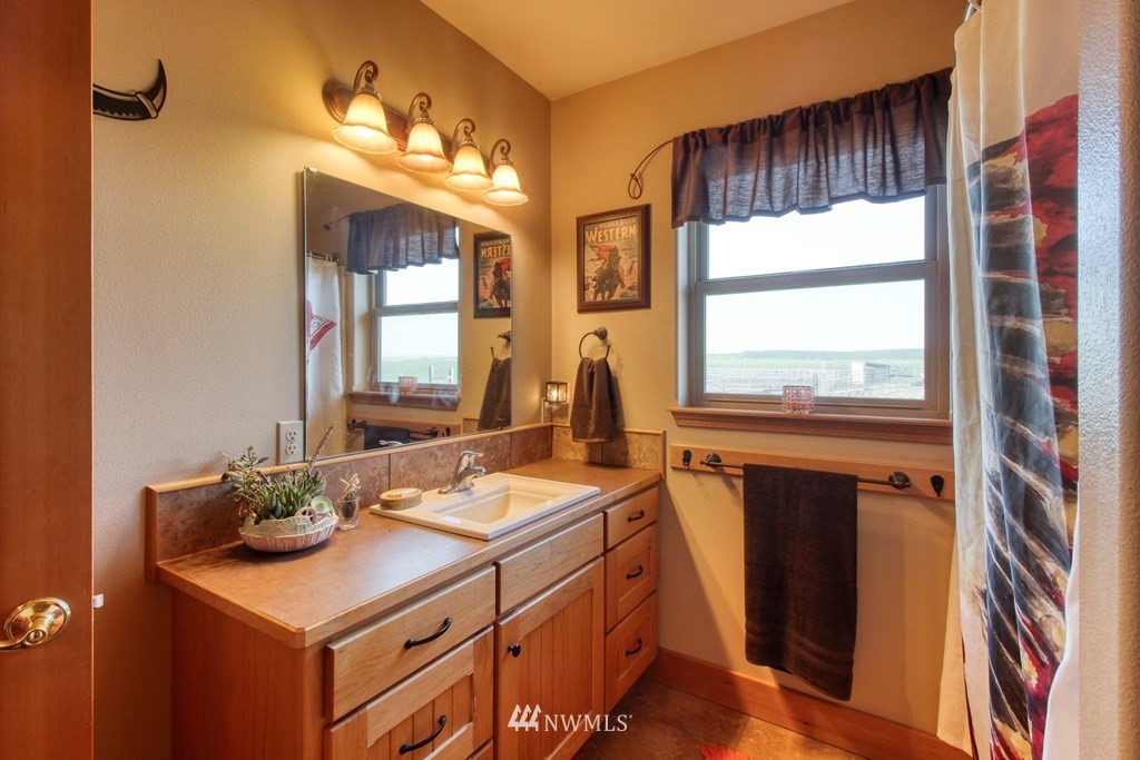 108 Larrabee Road Touchet, WA 99360 - Photo 16 of 36