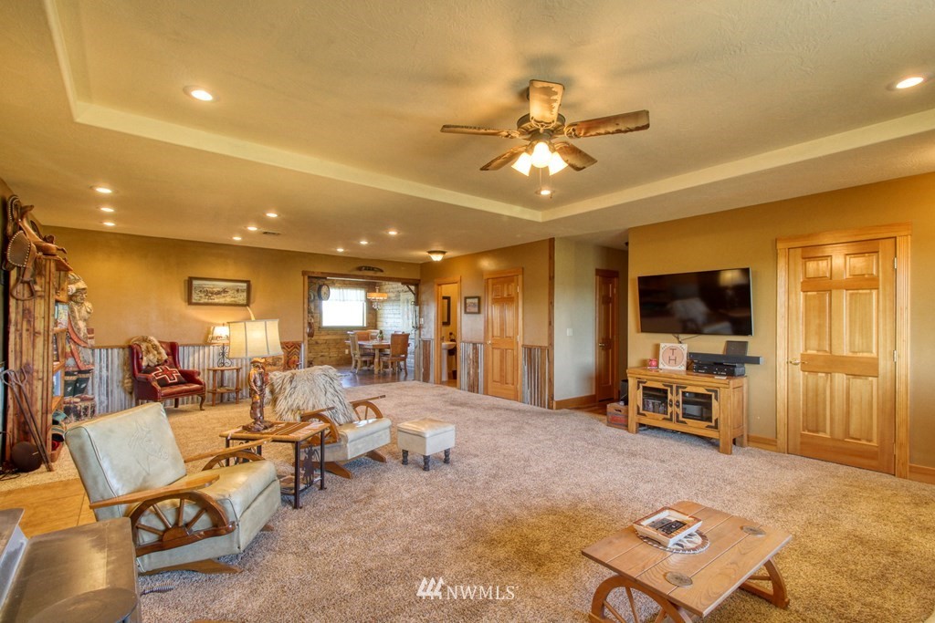 108 Larrabee Road Touchet, WA 99360 - Photo 6 of 36