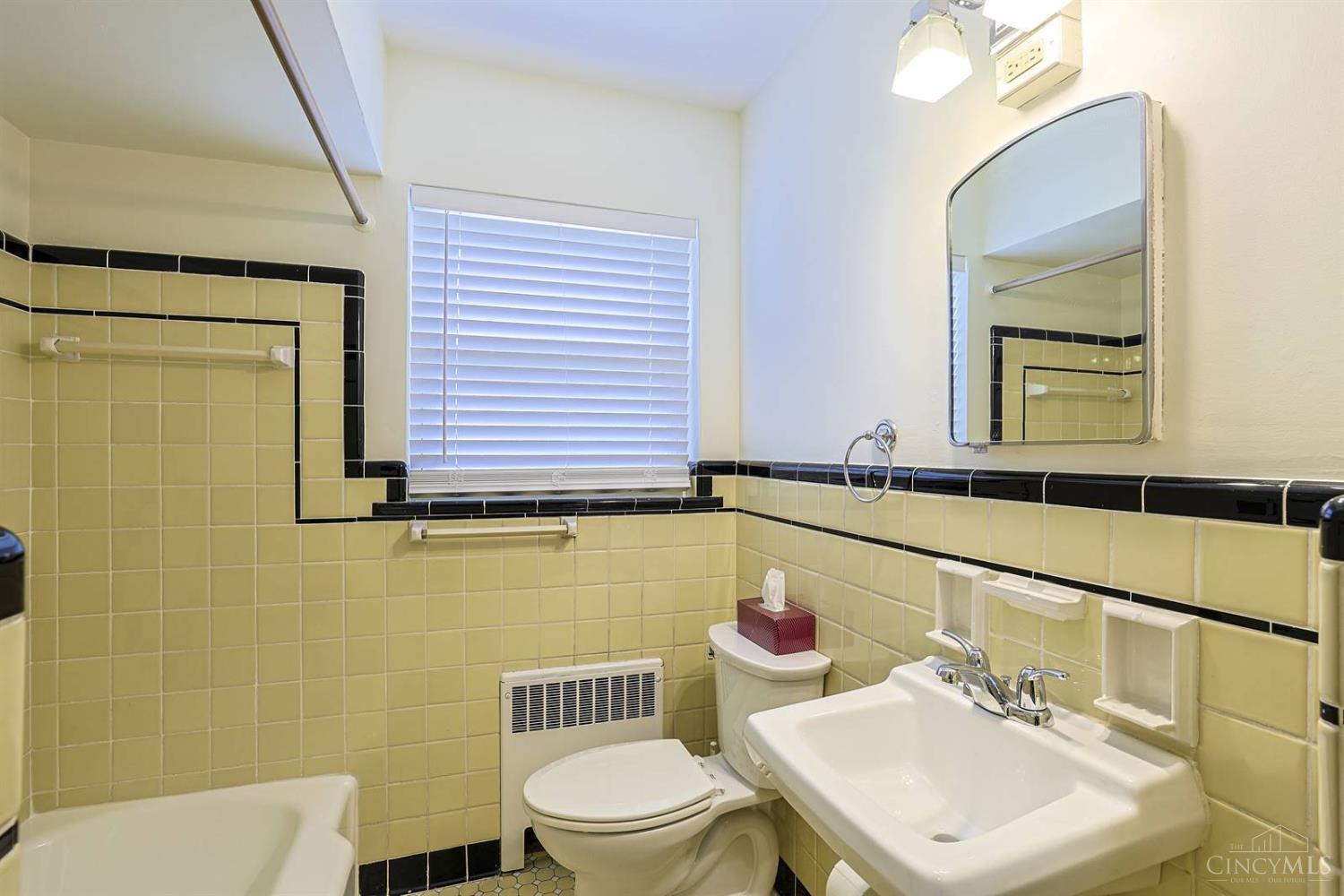 3470 Brotherton Road Cincinnati, OH 45209 - Photo 14 of 42