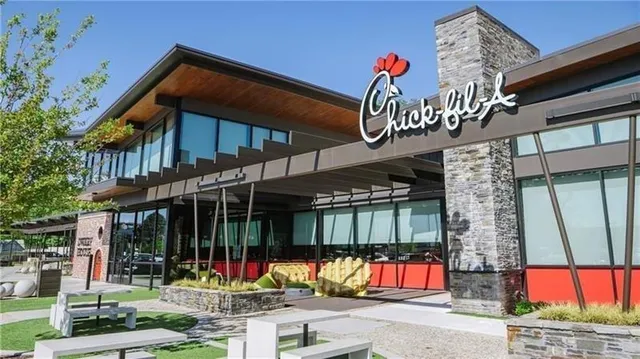 $2,999 | 3165 Dogwood Drive, Unit 106, Hapeville, GA 30354